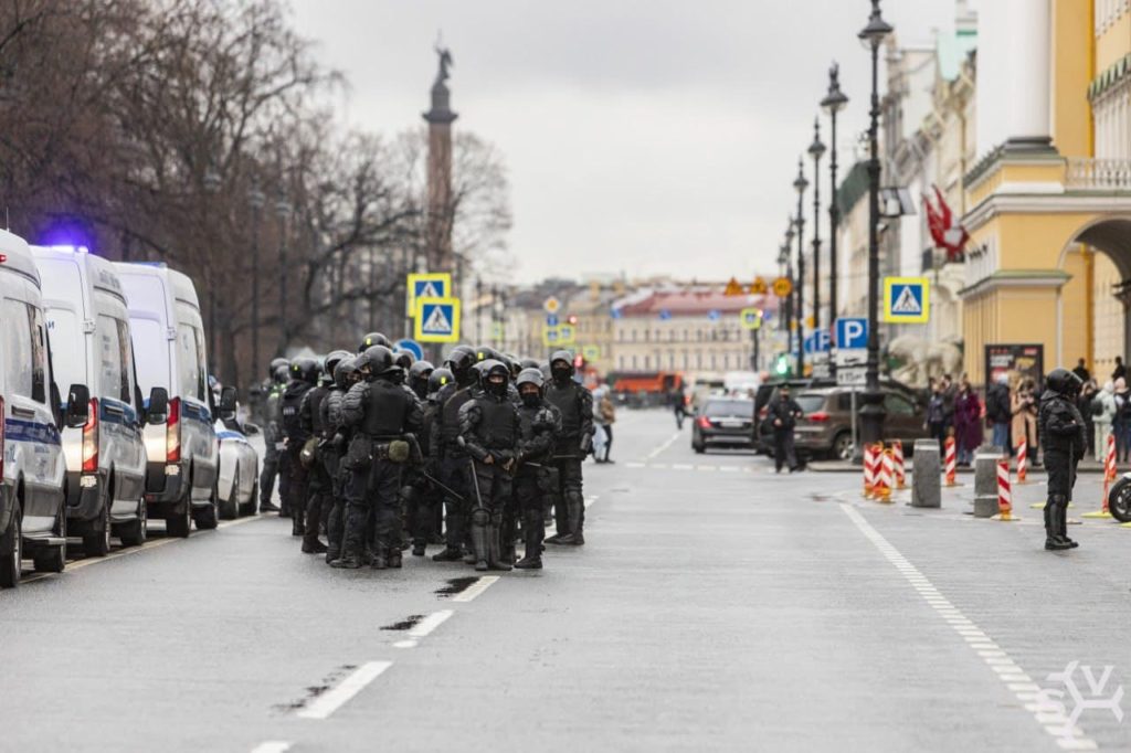 24 апреля спб. Питер 21 апреля митинг. Пикеты СПБ. Митинги СПБ 22 сентября.